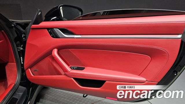 Porsche 911 2023 — photo 15