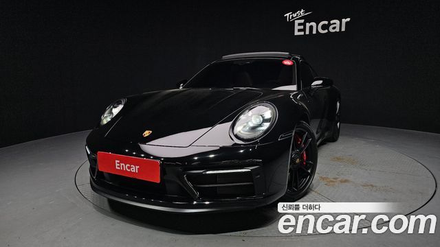 Porsche 911 2023 — photo 37