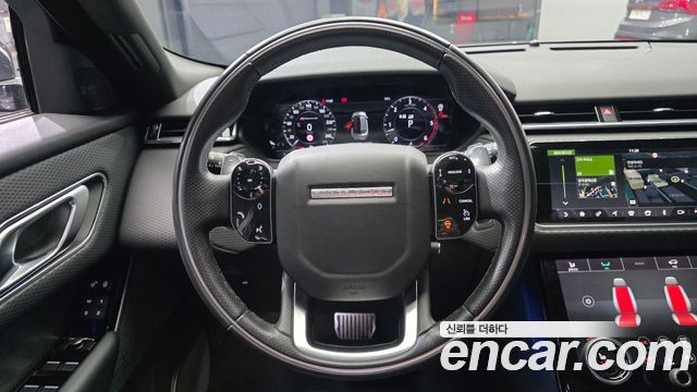 Land Rover Range Rover Velar 2019 — photo 19