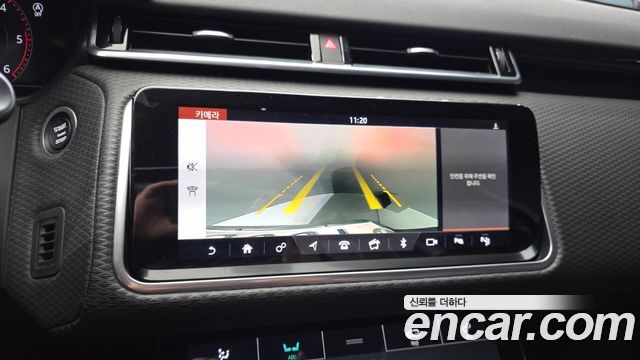 Land Rover Range Rover Velar 2019 — photo 22
