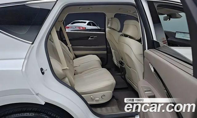 Genesis GV80 2023 — photo 11
