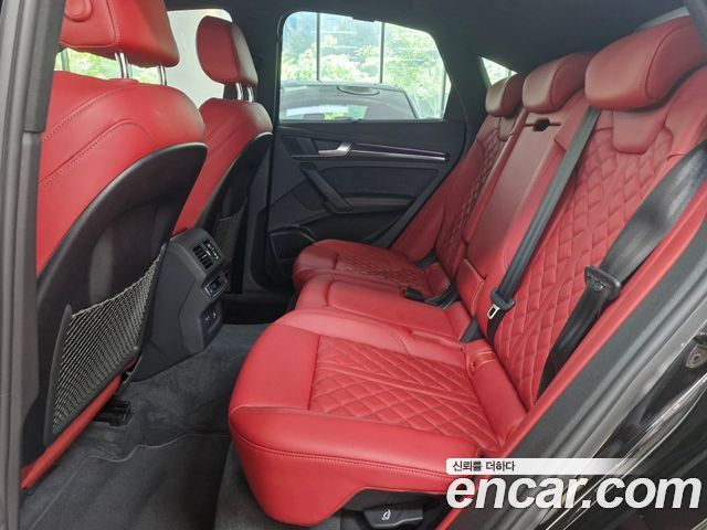 Audi SQ5 2023 — photo 11