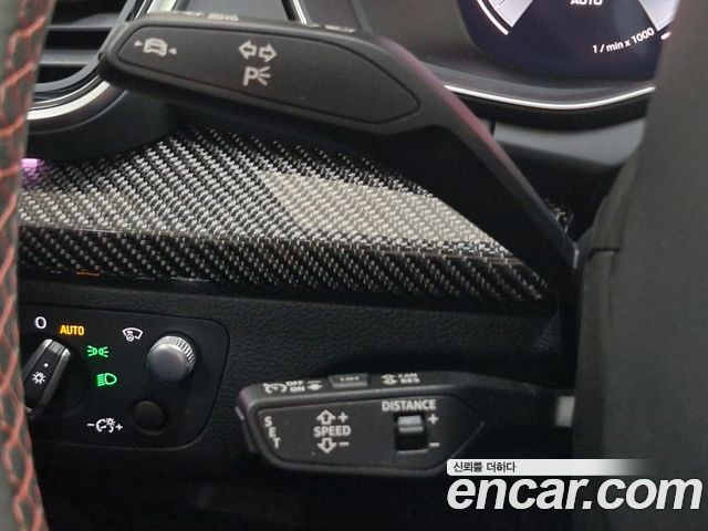 Audi SQ5 2023 — photo 19