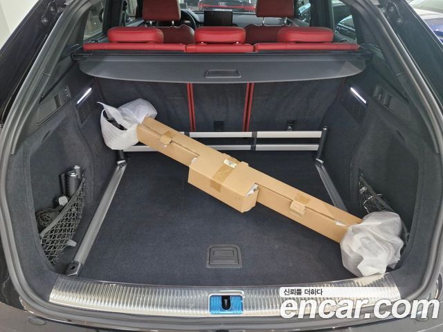 Audi SQ5 2023 — photo 20