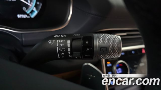 Genesis GV80 2023 — photo 29