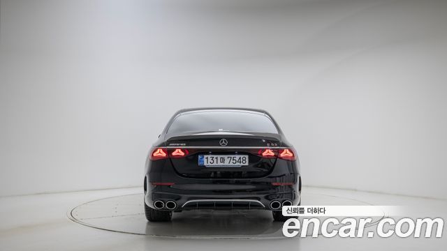 Mercedes-Benz E-Class 2026 — photo 4
