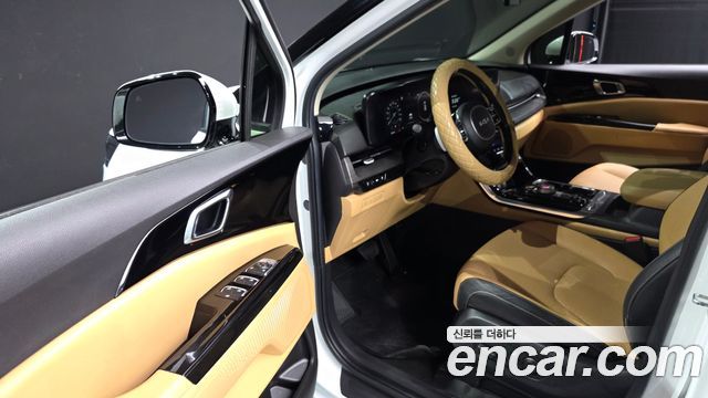 Kia Canival 2023 — photo 13