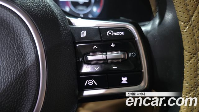 Kia Canival 2023 — photo 23