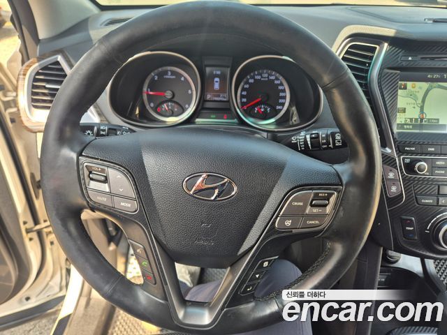 Hyundai Santafe 2015 — photo 13