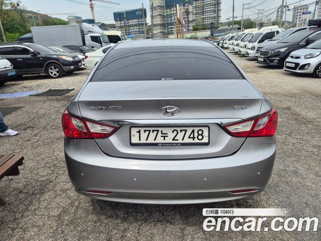 Hyundai Sonata 2011 — photo 3