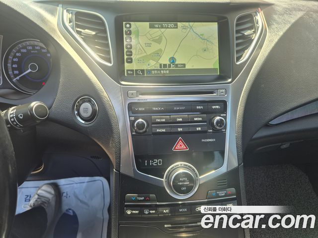 Hyundai Grandeur 2015 — photo 16