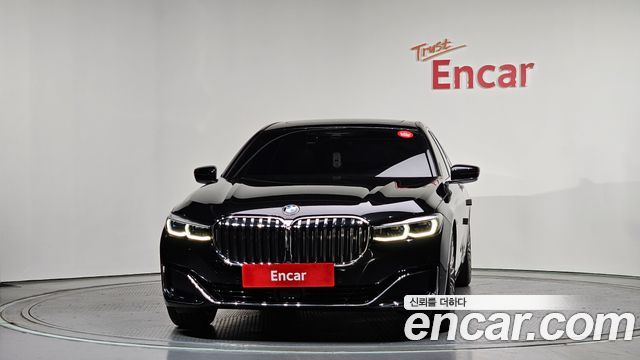 BMW 7-Series 2021 — photo 3