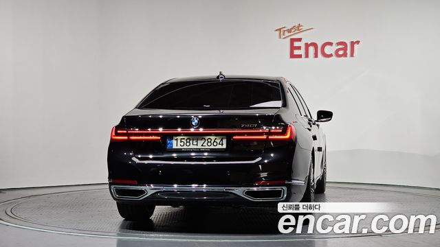 BMW 7-Series 2021 — photo 4