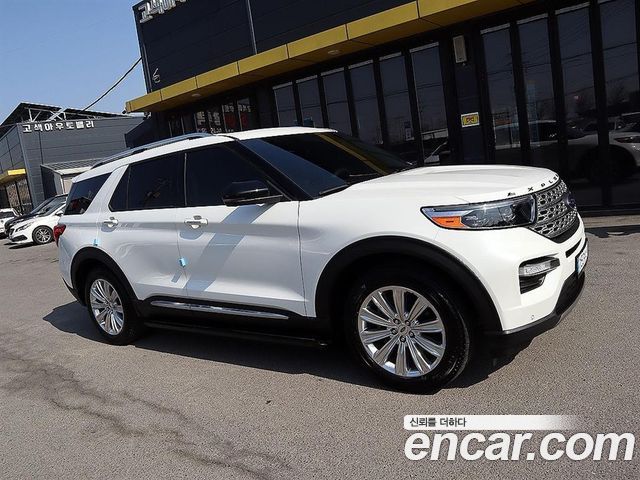 Ford Explorer 2021 — photo 20