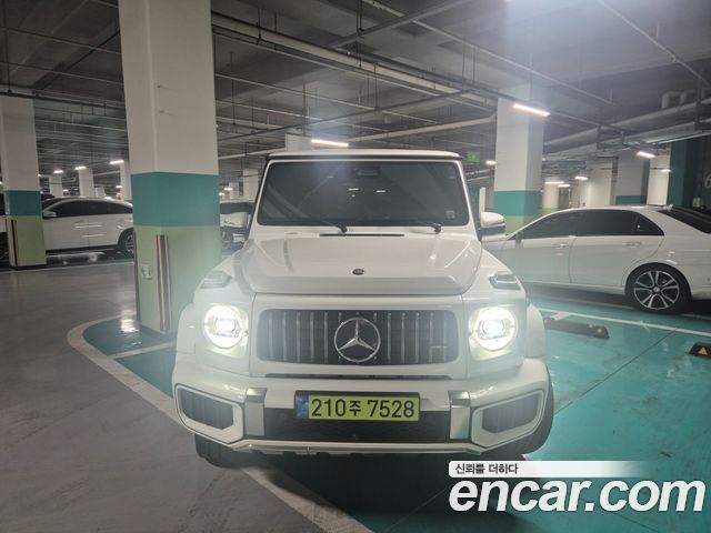 Mercedes-Benz G-Class 2025 — photo 2