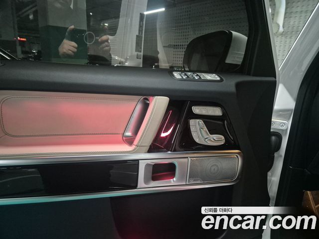 Mercedes-Benz G-Class 2025 — photo 17