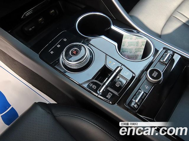 Kia K5 2022 — photo 10