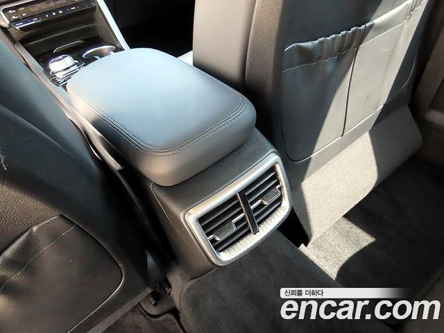 Kia K5 2022 — photo 17