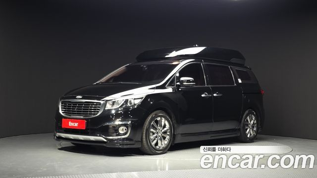 Kia Canival 2018 — photo 1