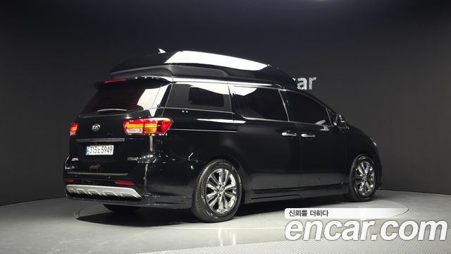 Kia Canival 2018 — photo 2