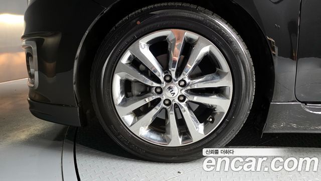 Kia Canival 2018 — photo 5