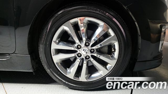 Kia Canival 2018 — photo 7
