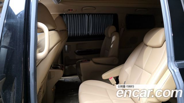 Kia Canival 2018 — photo 16