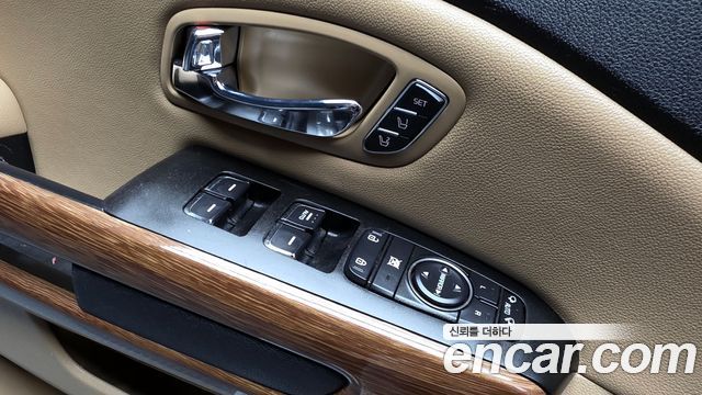 Kia Canival 2018 — photo 29