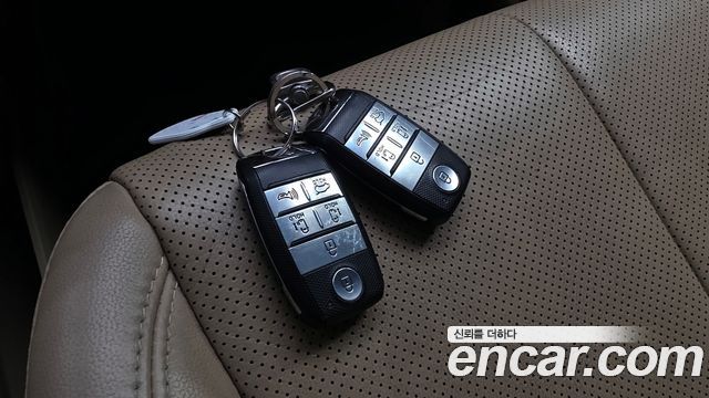 Kia Canival 2018 — photo 30