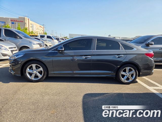 Hyundai Sonata 2018 — photo 11