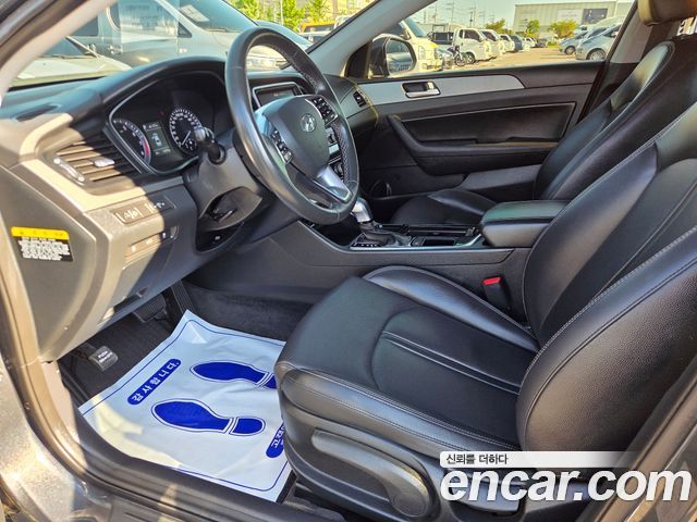 Hyundai Sonata 2018 — photo 12