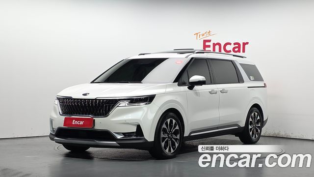 Kia Canival 2021 — photo 1