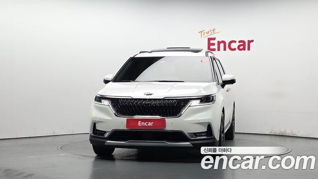 Kia Canival 2021 — photo 3