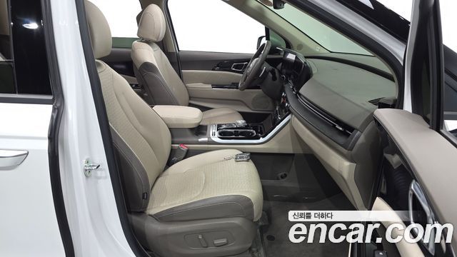 Kia Canival 2021 — photo 13