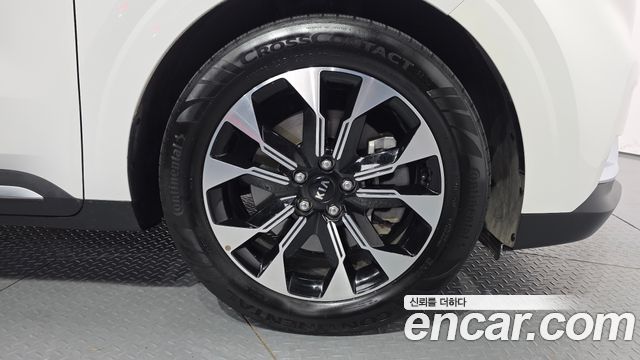 Kia Canival 2021 — photo 7