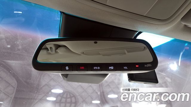 Hyundai Santafe 2019 — photo 16