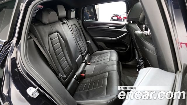BMW X4 2021 — photo 17