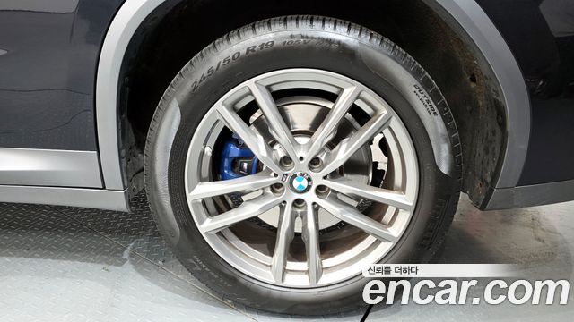 BMW X4 2021 — photo 7