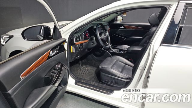 Kia K7 2016 — photo 10
