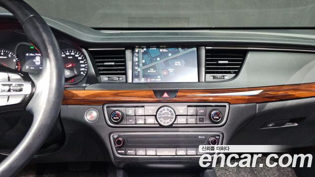 Kia K7 2016 — photo 15