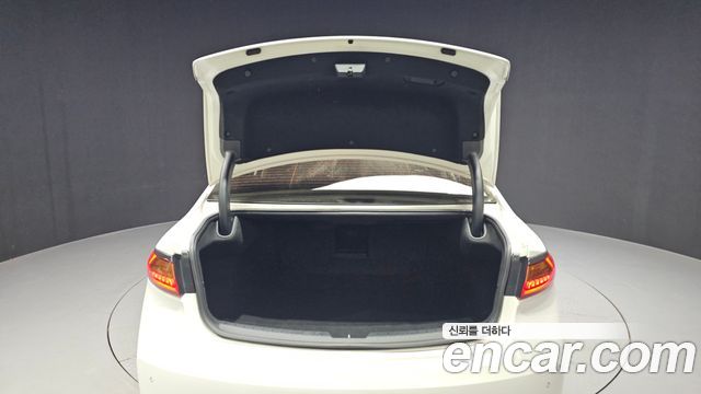 Kia K7 2016 — photo 20