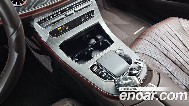 Mercedes-Benz CLS-Class 2021 — photo 12