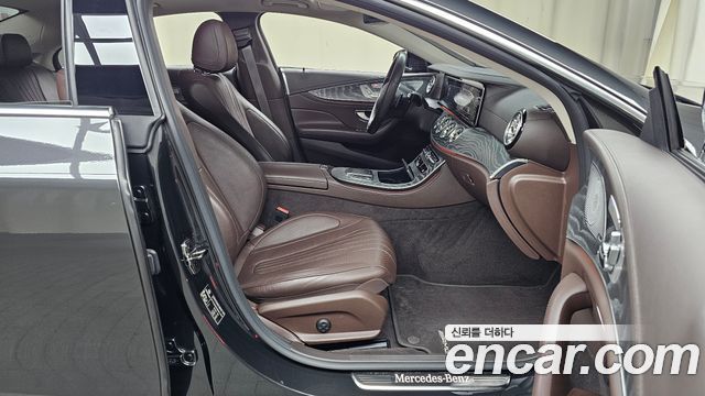 Mercedes-Benz CLS-Class 2021 — photo 17