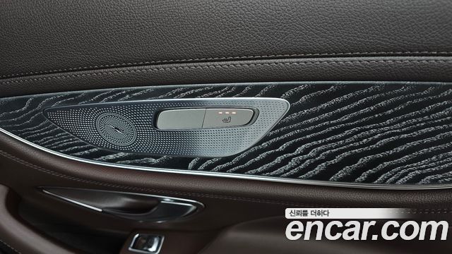 Mercedes-Benz CLS-Class 2021 — photo 24
