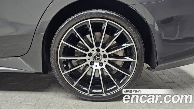 Mercedes-Benz CLS-Class 2021 — photo 7