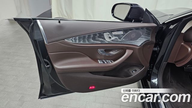 Mercedes-Benz CLS-Class 2021 — photo 14