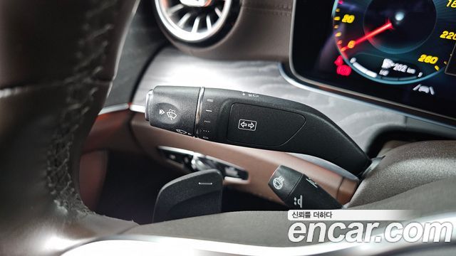 Mercedes-Benz CLS-Class 2021 — photo 27