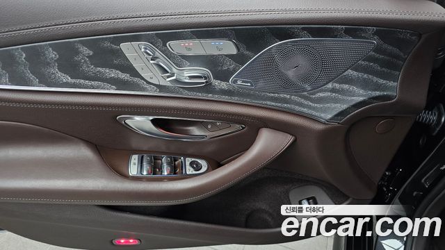 Mercedes-Benz CLS-Class 2021 — photo 29