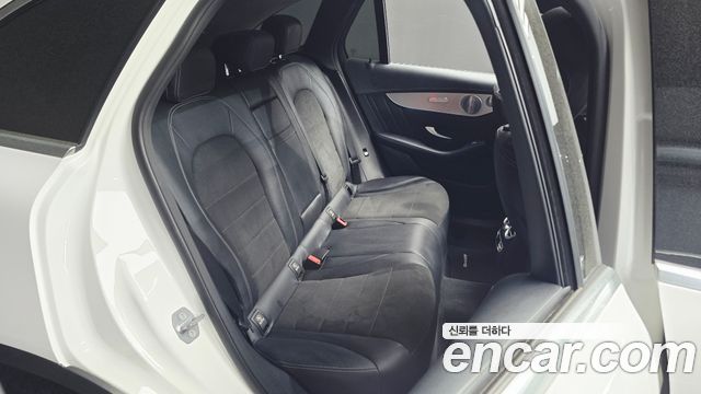 Mercedes-Benz GLC-Class 2018 — photo 18