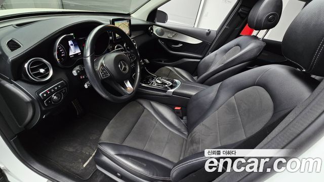 Mercedes-Benz GLC-Class 2018 — photo 30